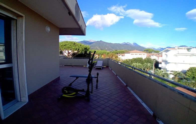 Villetta a schiera in vendita a Montignoso