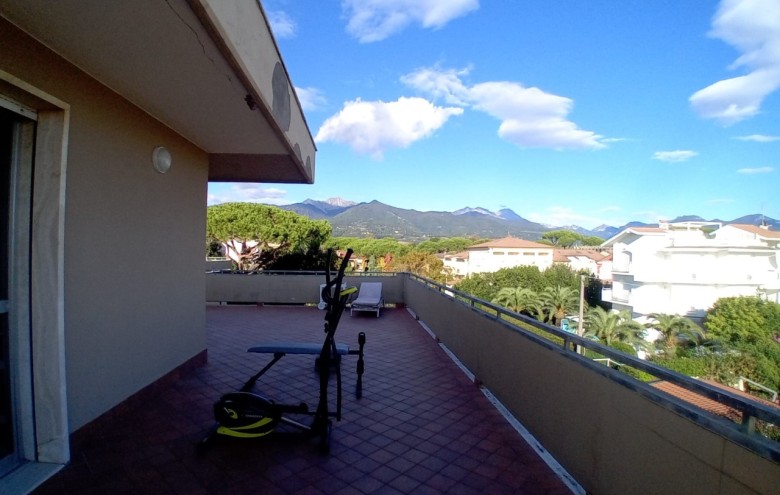 Villetta a schiera in vendita a Montignoso