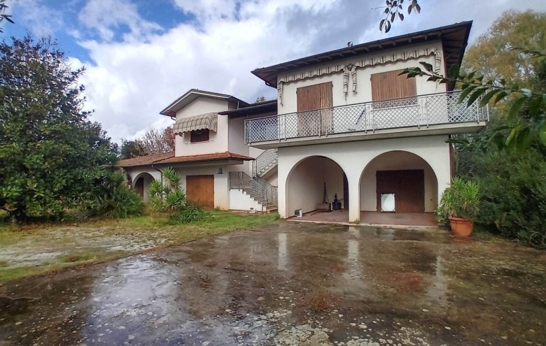 Rustico in vendita a Pietrasanta