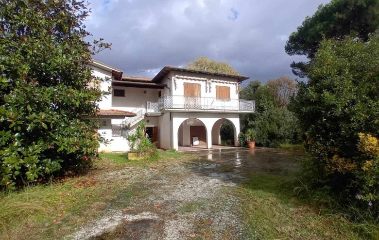 Rustico in vendita a Pietrasanta