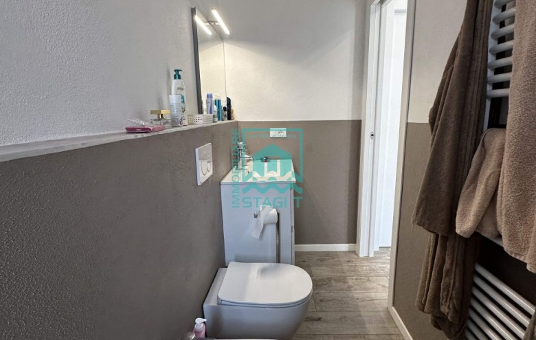 Appartamento in vendita a Camaiore
