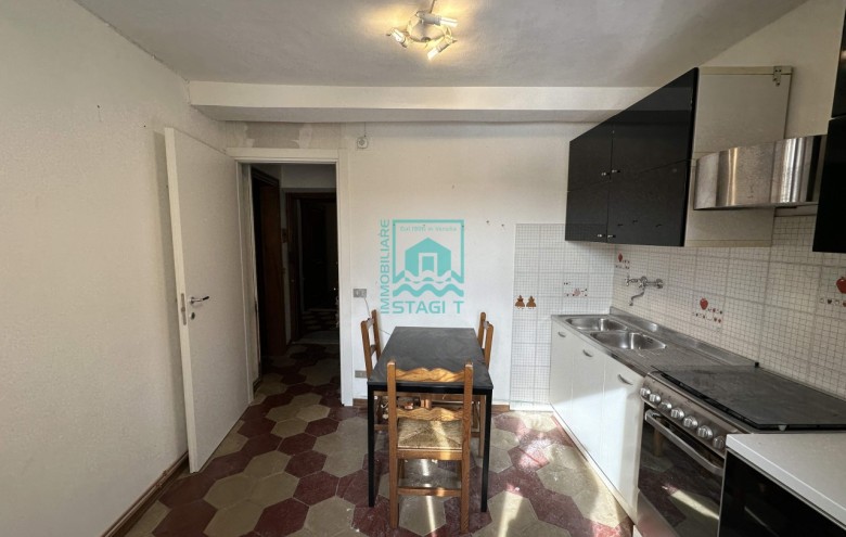 Appartamento in vendita a Camaiore