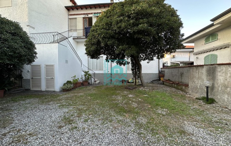 Appartamento in vendita a Camaiore