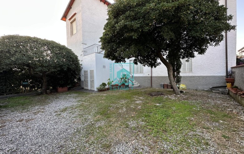 Appartamento in vendita a Camaiore