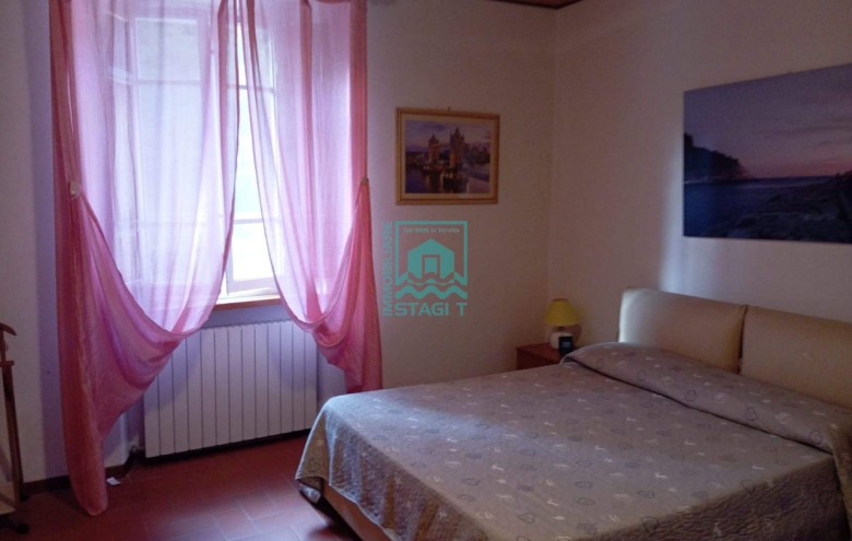 Bifamiliare in vendita a Massarosa