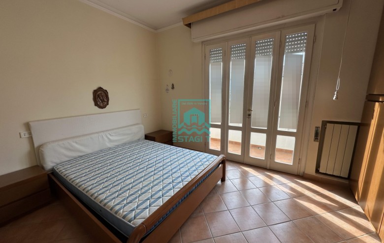 Bifamiliare in vendita a Camaiore