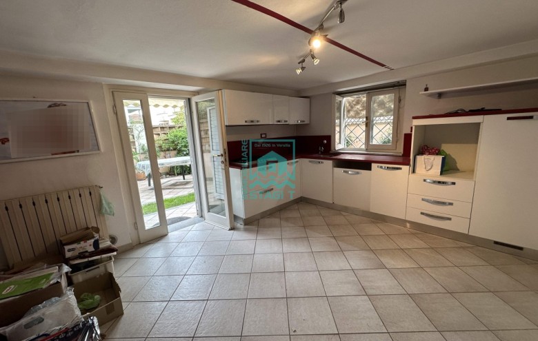 Bifamiliare in vendita a Camaiore