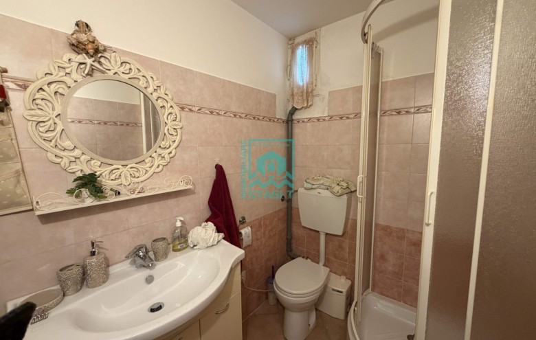 Bifamiliare in vendita a Camaiore