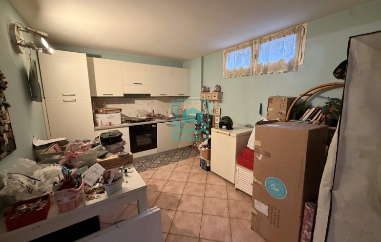 Bifamiliare in vendita a Camaiore