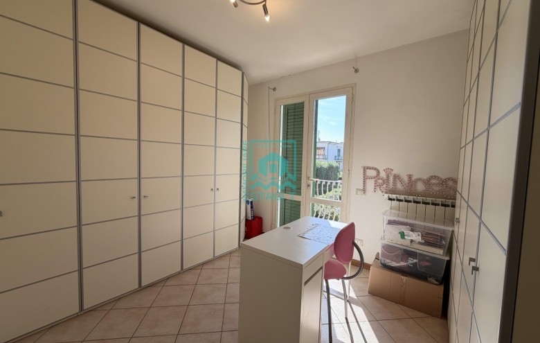 Bifamiliare in vendita a Camaiore