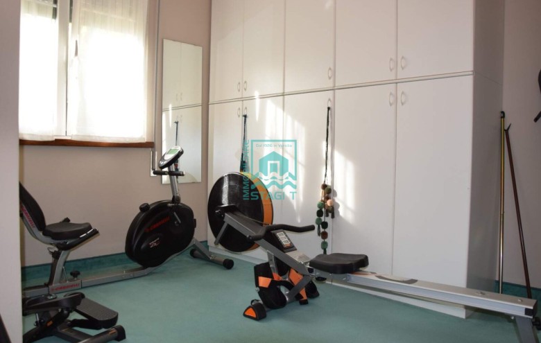 Bifamiliare in vendita a Camaiore