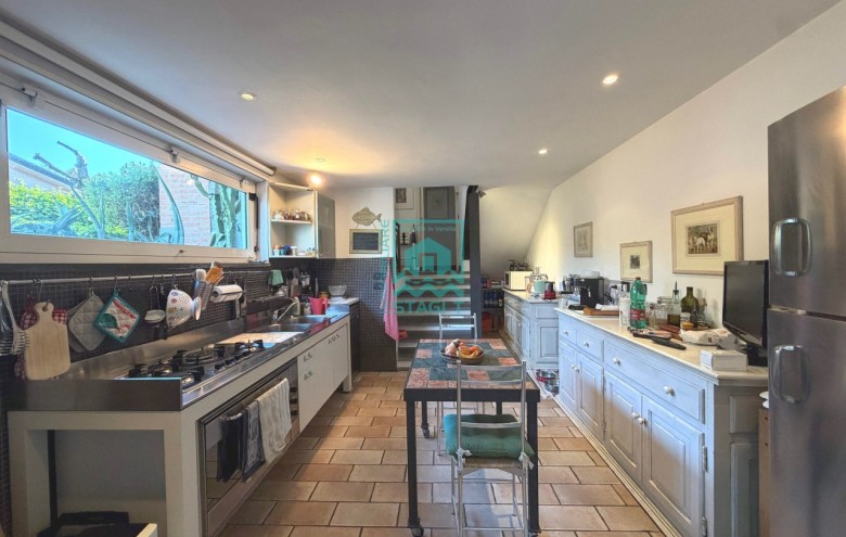 Bifamiliare in vendita a Camaiore