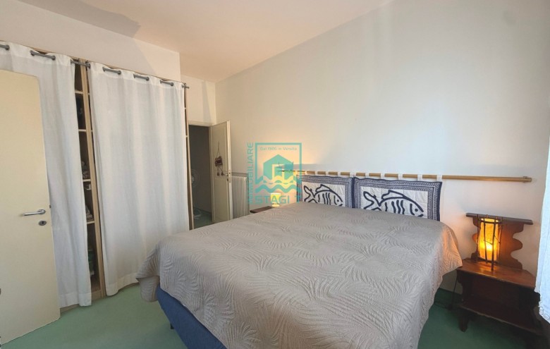 Bifamiliare in vendita a Camaiore