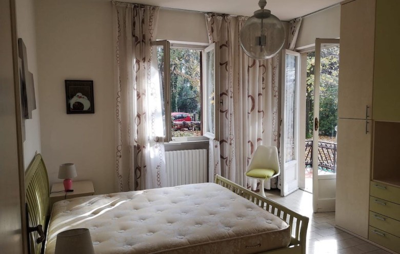 Bifamiliare in affitto a Massa