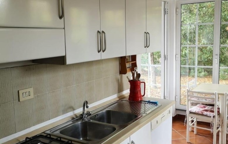 Bifamiliare in affitto a Massa