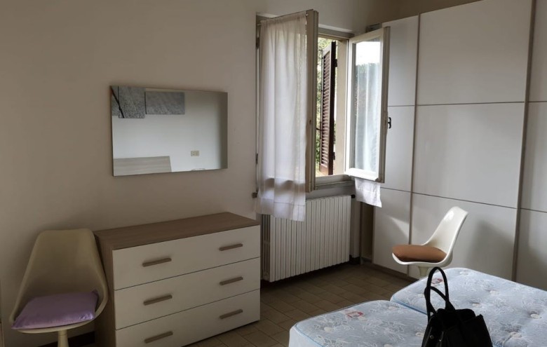 Bifamiliare in affitto a Massa