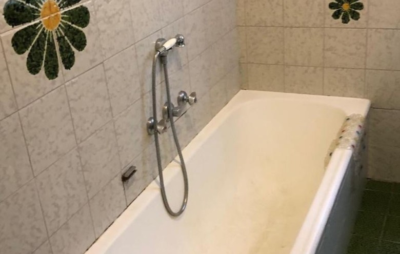 Bifamiliare in affitto a Massa