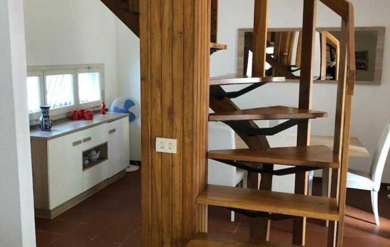 Bifamiliare in affitto a Massa