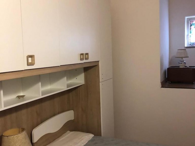 Bifamiliare in affitto a Massa