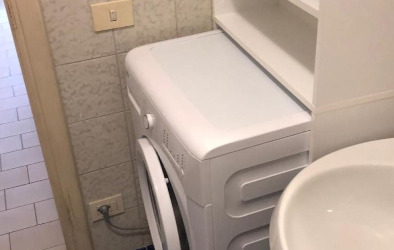 Bifamiliare in affitto a Massa