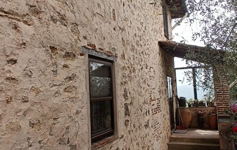 Rustico in vendita a Camaiore