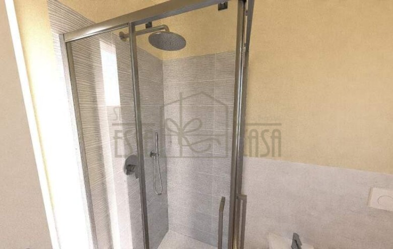 Bifamiliare in vendita a Camaiore