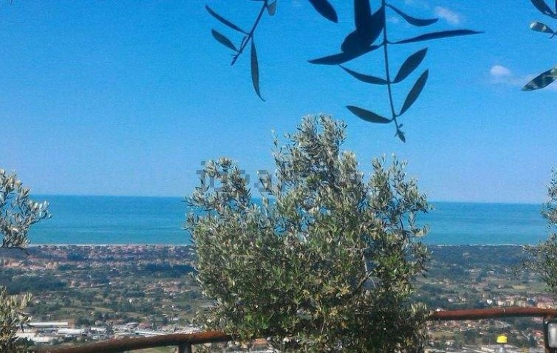 Rustico in vendita a Pietrasanta