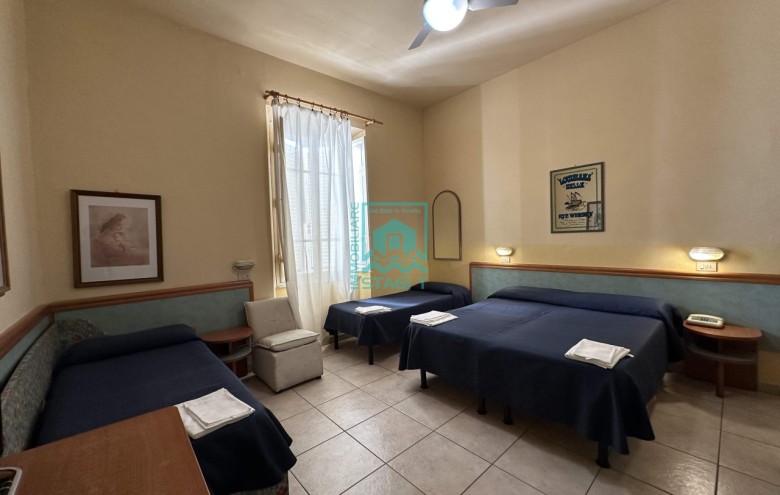 Attività Commerciale in vendita a Viareggio