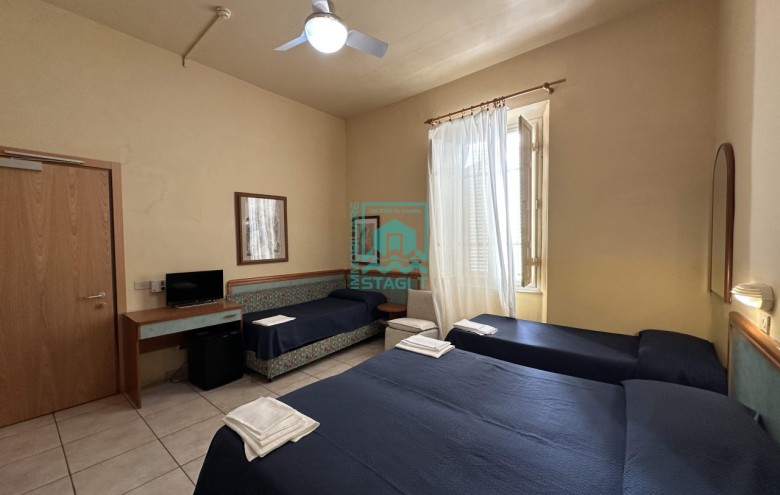 Attività Commerciale in vendita a Viareggio