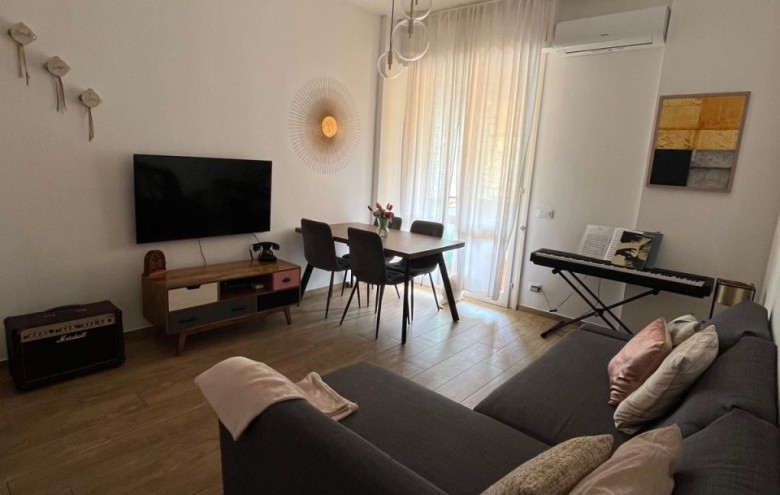 Appartamento in vendita a Viareggio