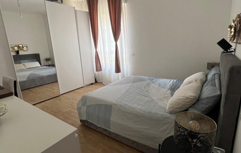 Appartamento in vendita a Viareggio