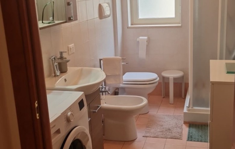 Appartamento in vendita a Viareggio