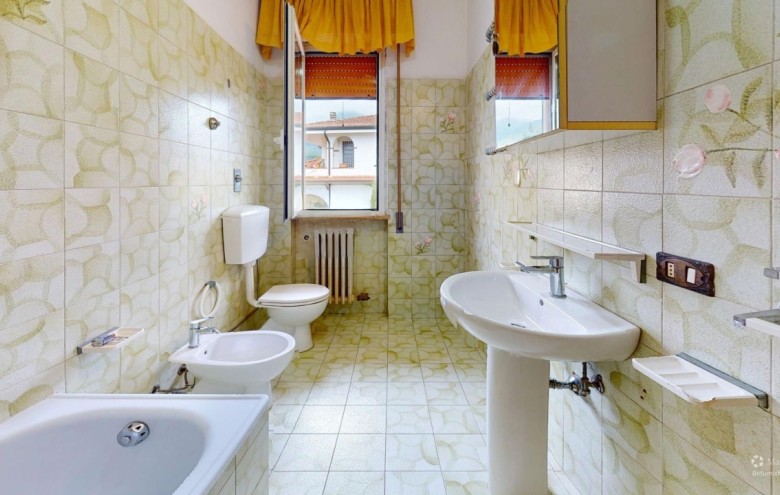 Villa singola in vendita a Camaiore