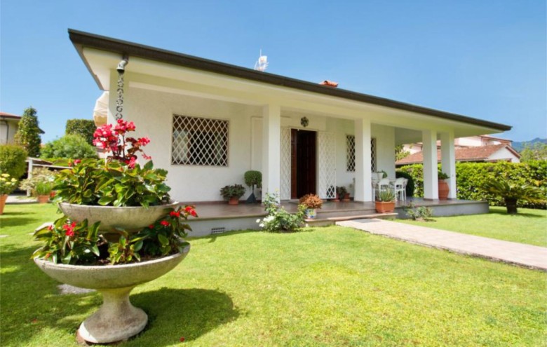 Villa singola in affitto a Forte dei Marmi