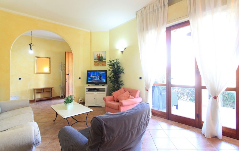 Bifamiliare in affitto a Forte dei Marmi