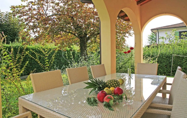 Bifamiliare in affitto a Forte dei Marmi