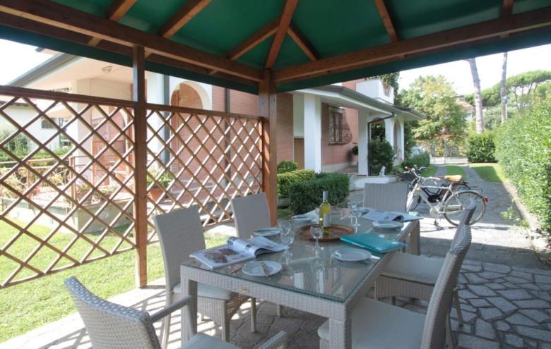 Villa singola in affitto a Forte dei Marmi