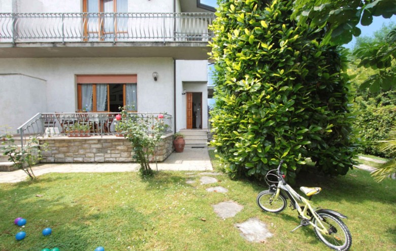 Bifamiliare in affitto a Forte dei Marmi