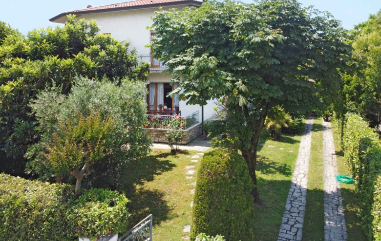 Bifamiliare in affitto a Forte dei Marmi