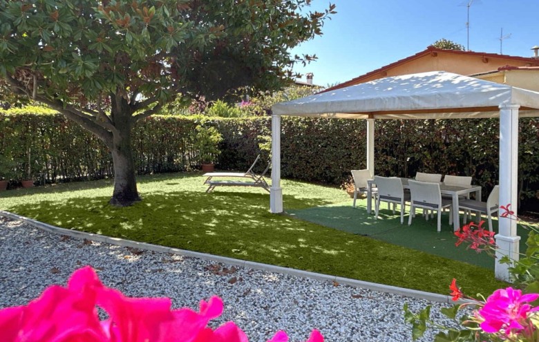 Villa singola in affitto a Forte dei Marmi