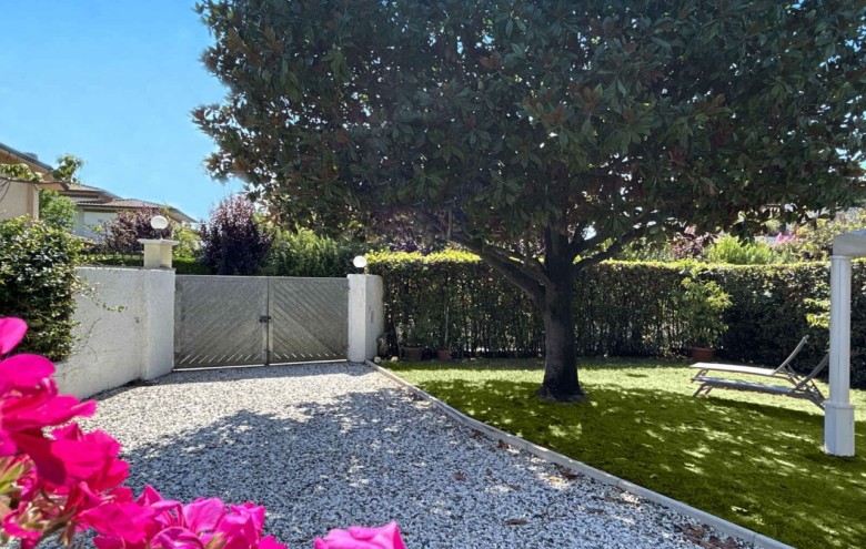 Villa singola in affitto a Forte dei Marmi