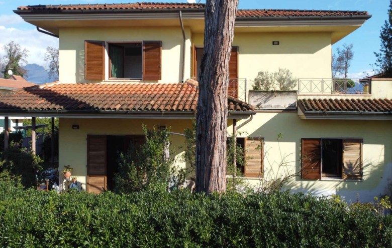 Appartamento in affitto a Pietrasanta