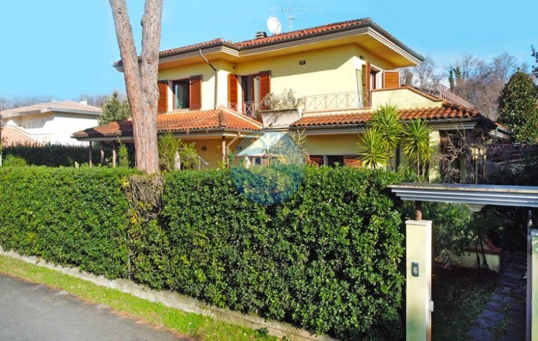 Appartamento in affitto a Pietrasanta