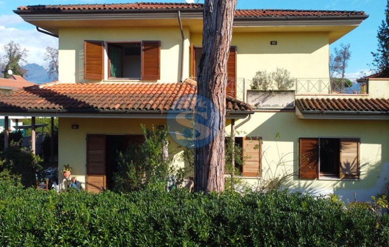 Appartamento in affitto a Pietrasanta