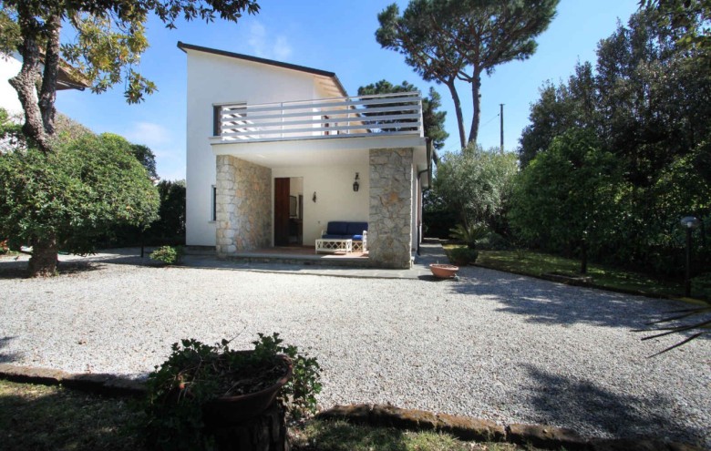 Villa singola in affitto a Forte dei Marmi