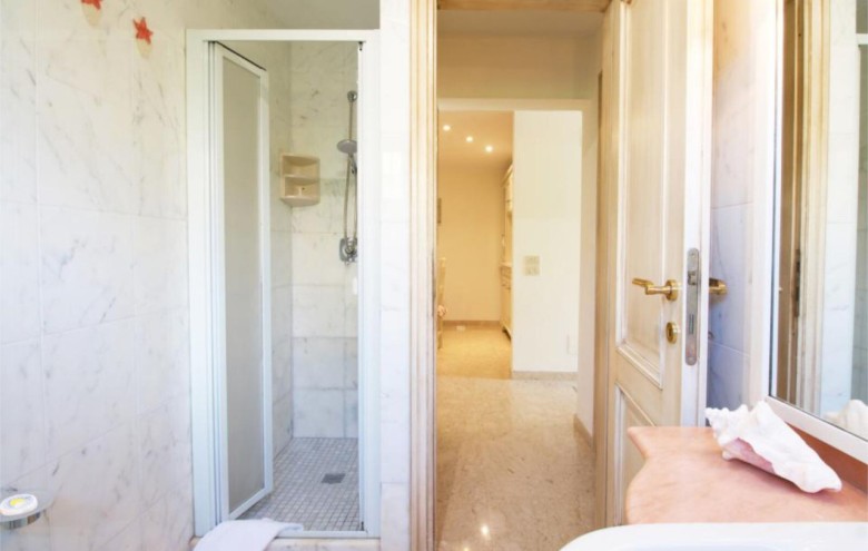 Bifamiliare in affitto a Forte dei Marmi