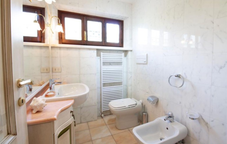 Bifamiliare in affitto a Forte dei Marmi