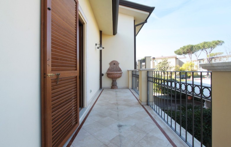 Bifamiliare in affitto a Forte dei Marmi