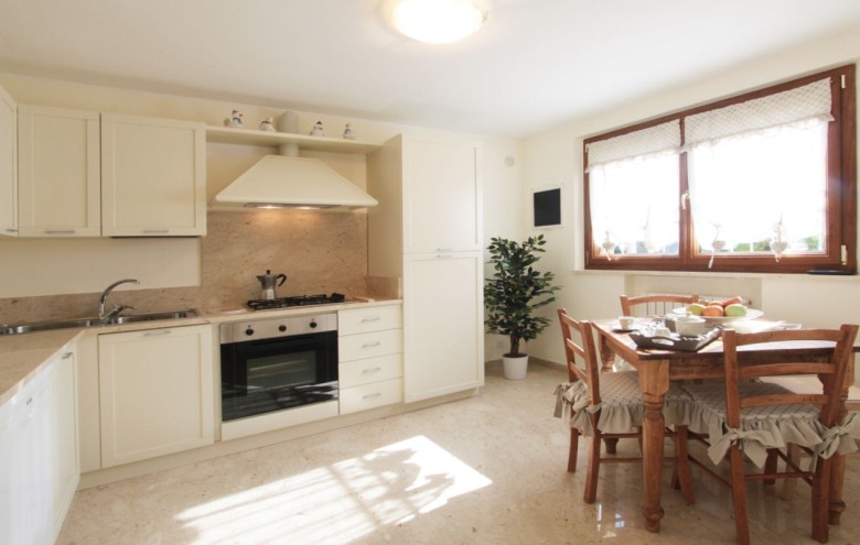 Bifamiliare in affitto a Forte dei Marmi