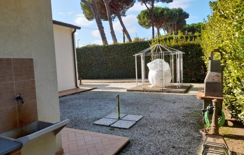 Villa singola in affitto a Pietrasanta